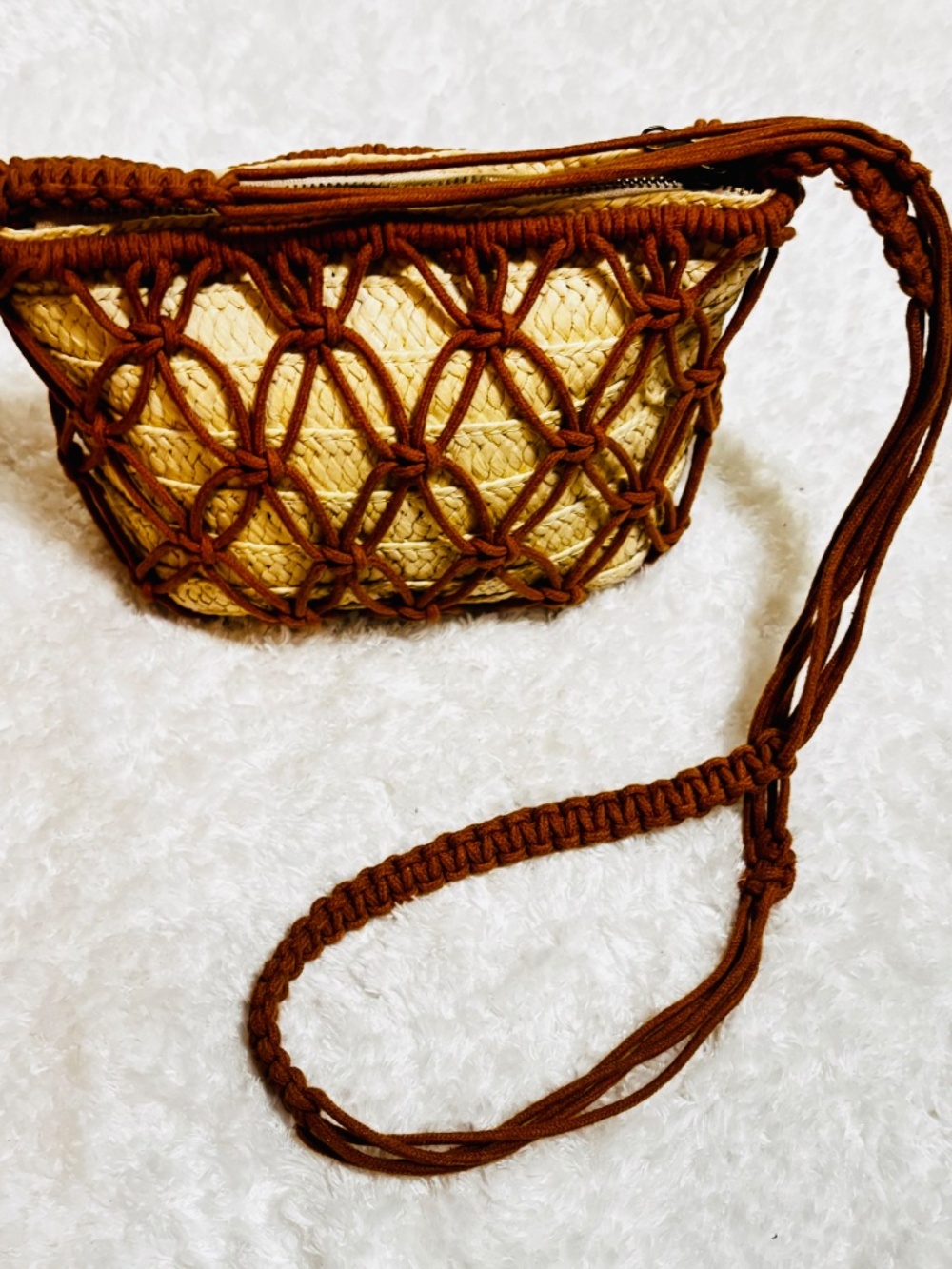 Universal Thread Women’s Boho Crossbody Bag Full Zip - Picture 11 of 11